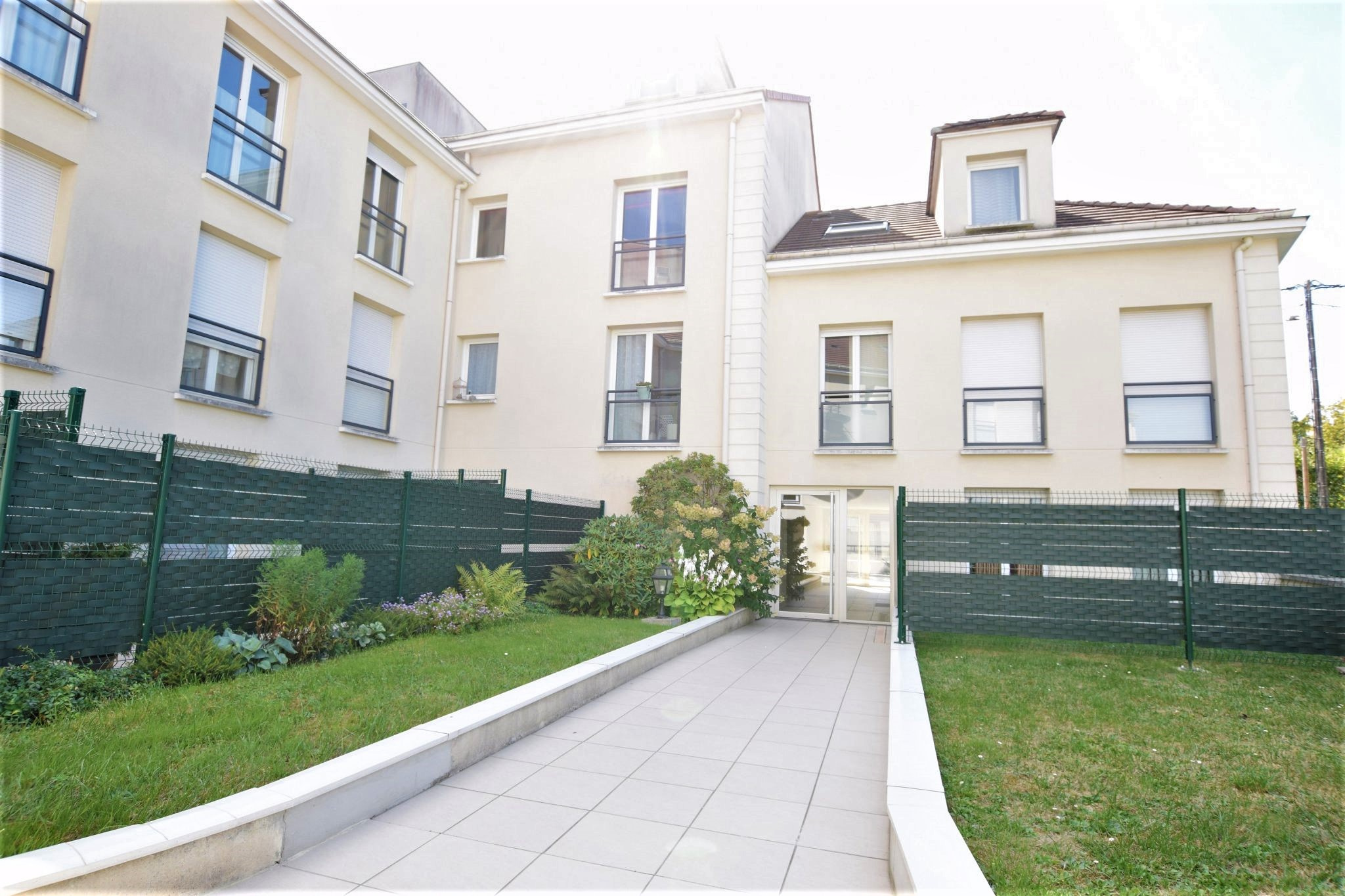 Vente RAMBOUILLET APPARTEMENT 3 PIECES 63m²